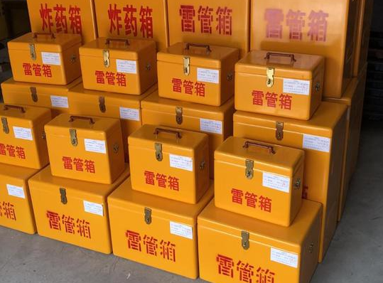 崇川玻璃钢雷管箱的使用寿命一般是多少？